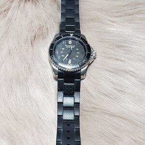 100% Authentic Victorinox Swiss Army